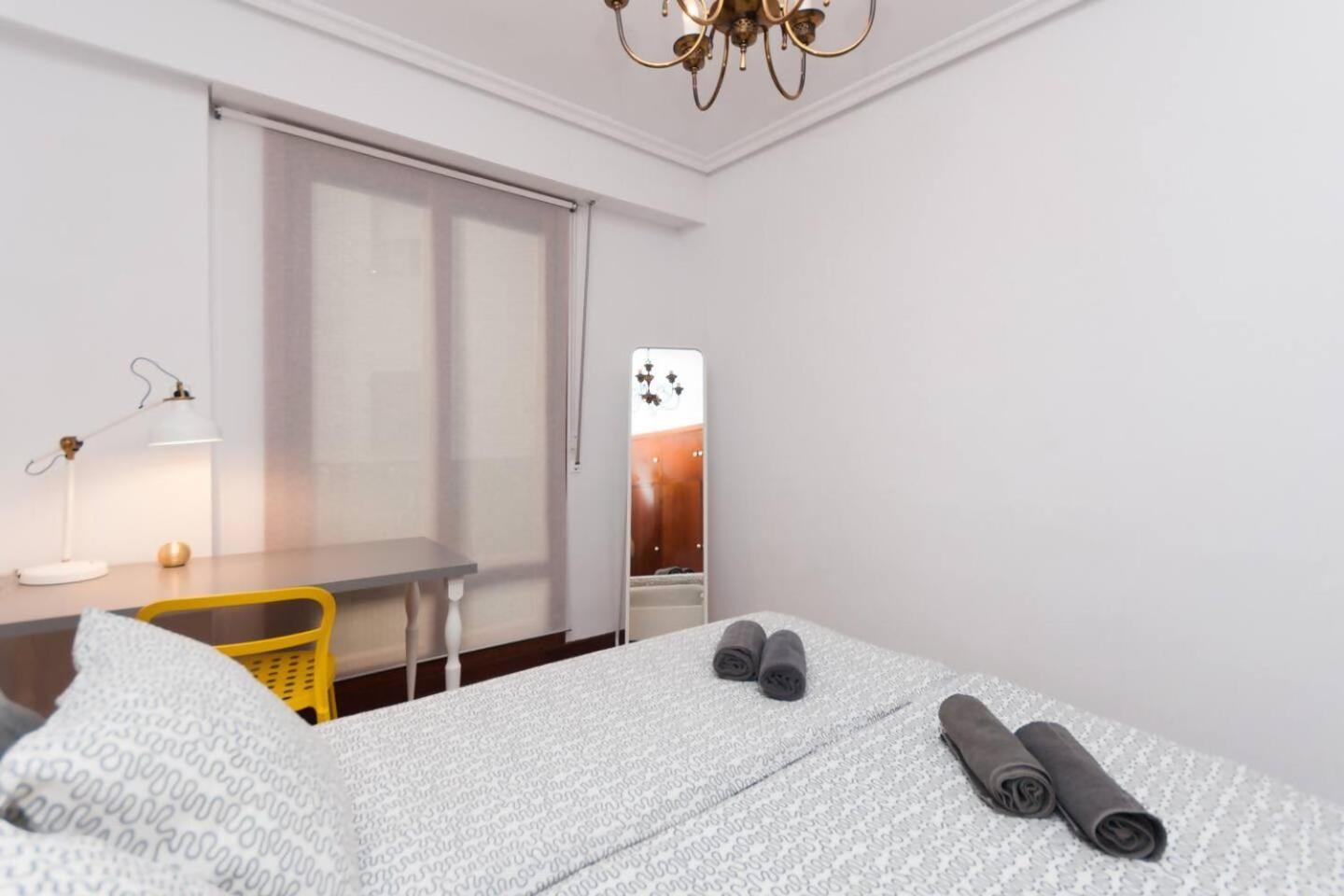 Apartamento Con Parking Privado Cerca De Zurriola San Sebastián Eksteriør billede