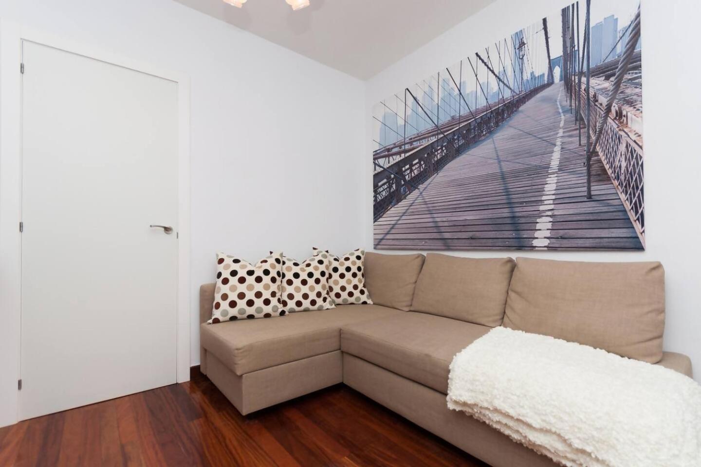 Apartamento Con Parking Privado Cerca De Zurriola San Sebastián Eksteriør billede